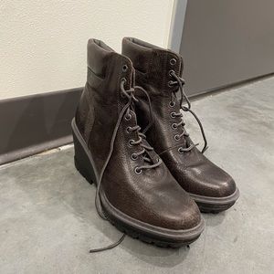 Timberland women’s heeled boots